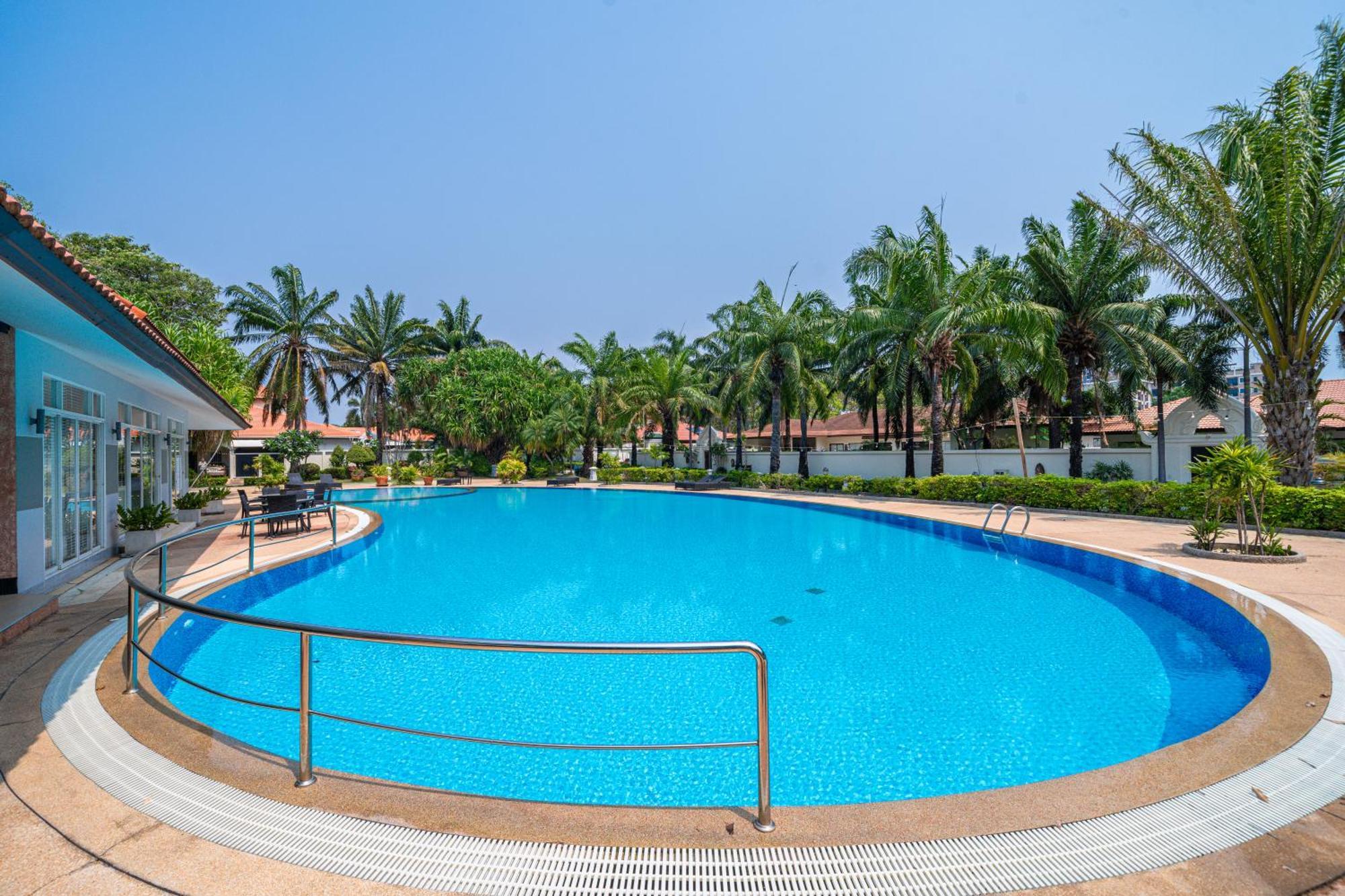 View Talay Longstay Jomtien Beach Exteriör bild